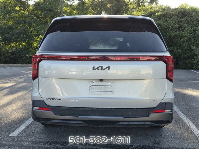 Used 2025 Kia Carnival SX w/ SX Dark Edition Package FWD image 4