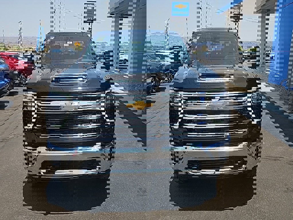 New 2025 Chevrolet Silverado 3500 LTZ w/ LTZ Convenience Package image 8