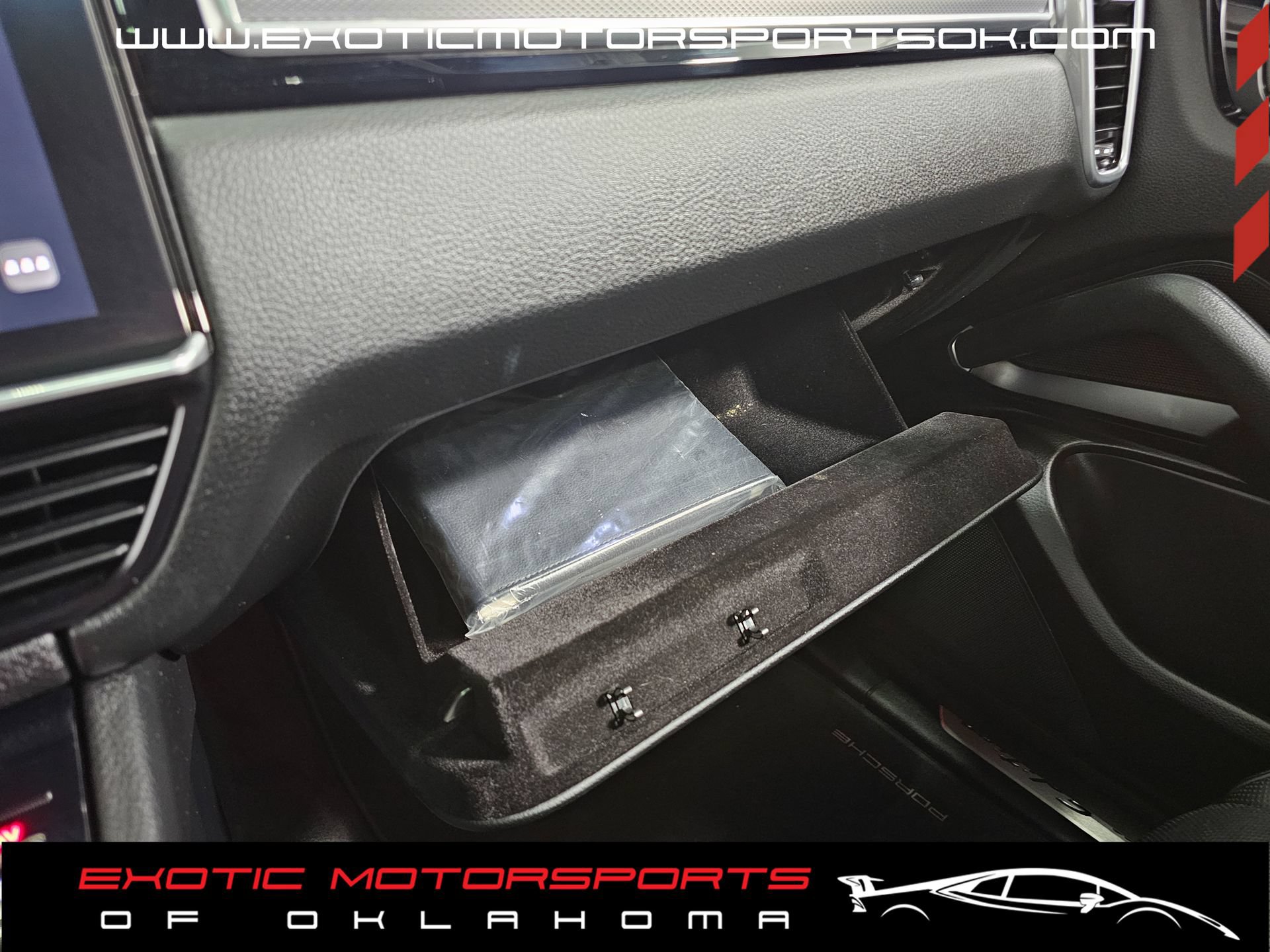 Used 2023 Porsche Cayenne S Platinum AWD/4WD image 36