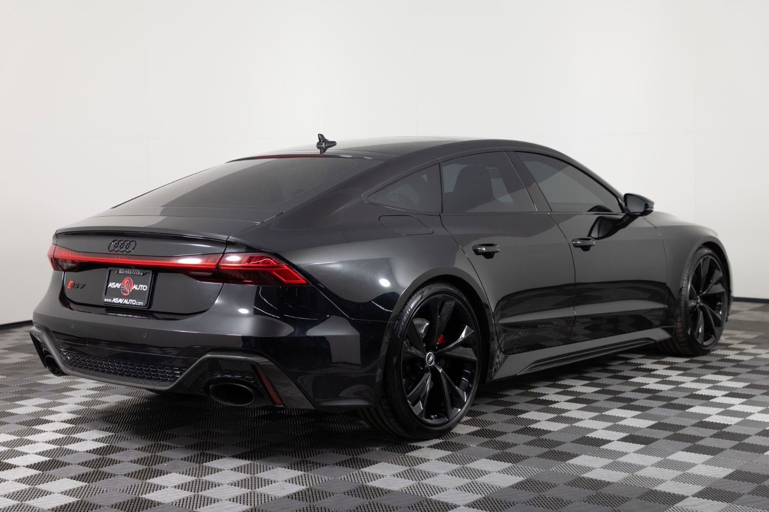 Used 2021 Audi RS 7 Sportback w/ Carbon Optic Package image 7