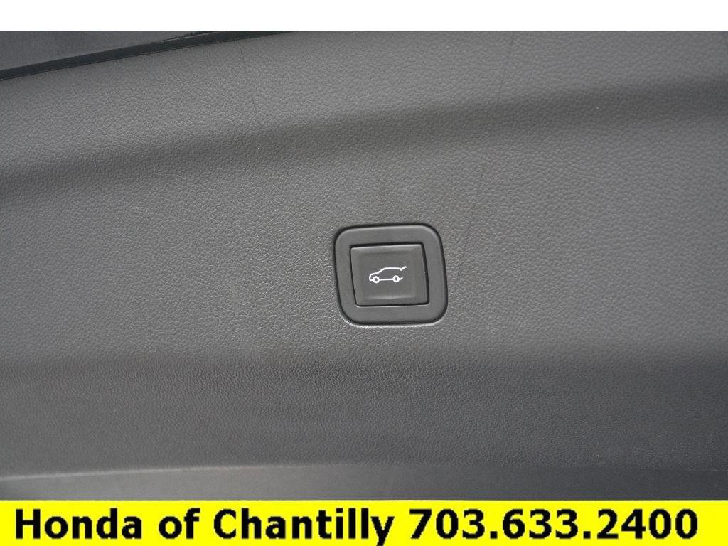 Used 2021 Chevrolet Suburban Z71 image 37