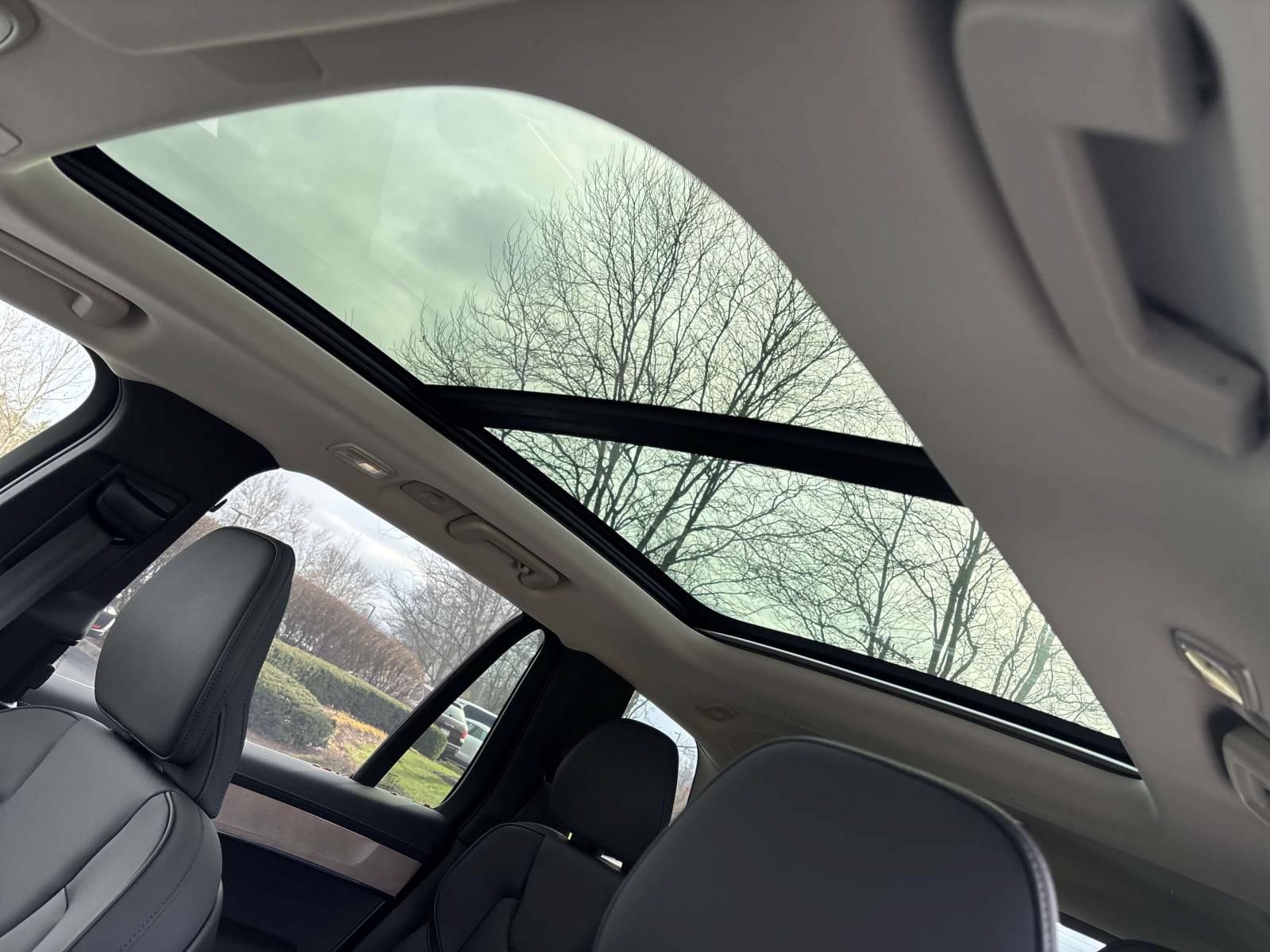 New 2026 Volvo XC90 B6 Plus w/ Protection Package Premier AWD/4WD image 25