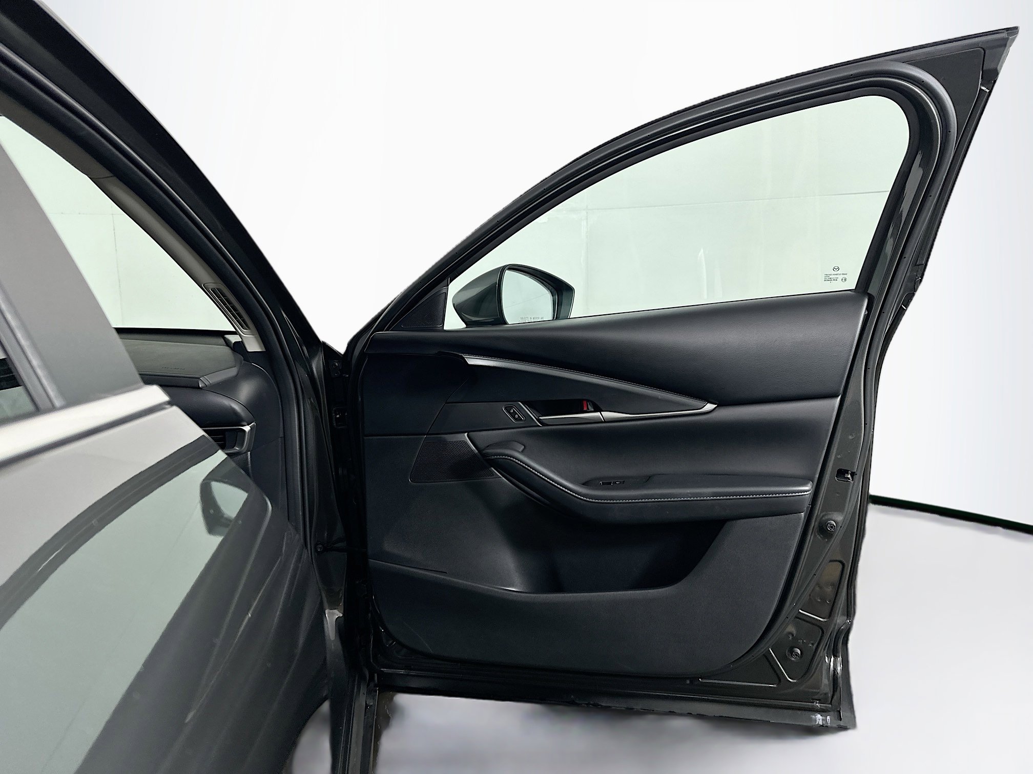 Used 2023 MAZDA CX-30 AWD 2.5 S w/ Select Package image 31