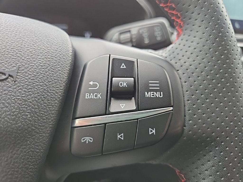 Used 2024 Ford Escape ST-Line AWD/4WD image 16