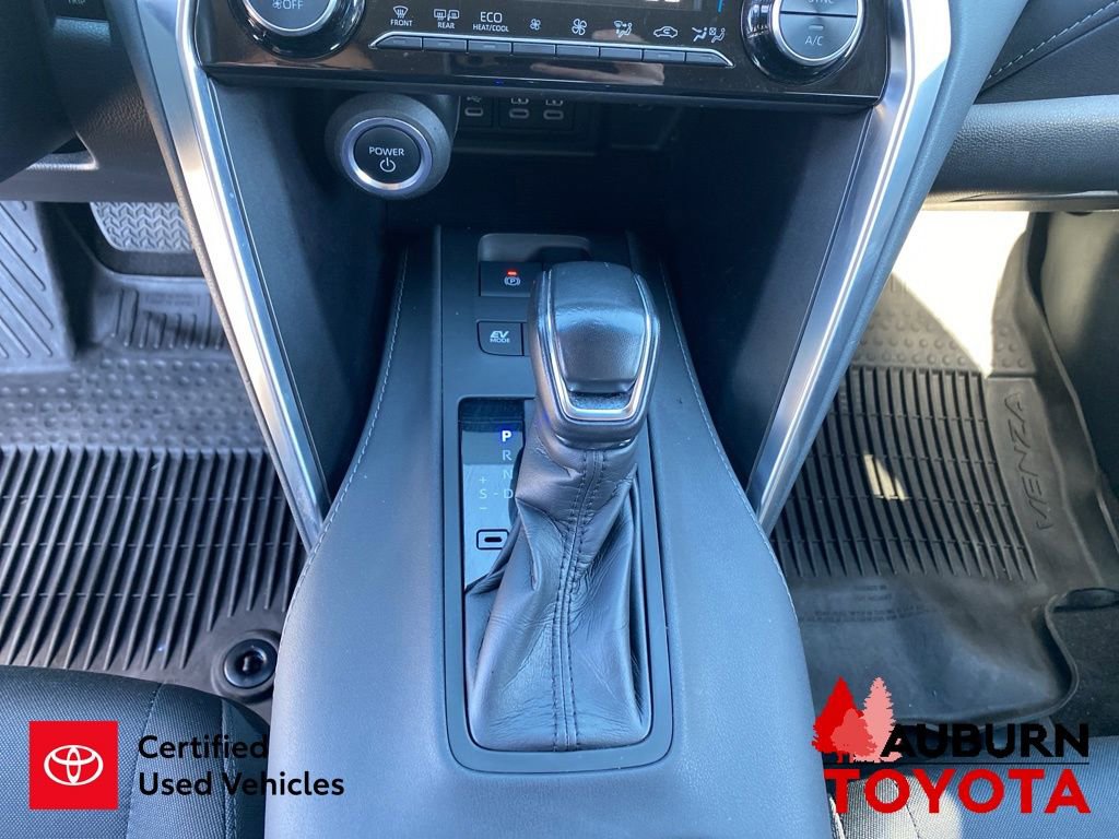 Certified 2024 Toyota Venza LE AWD/4WD image 40