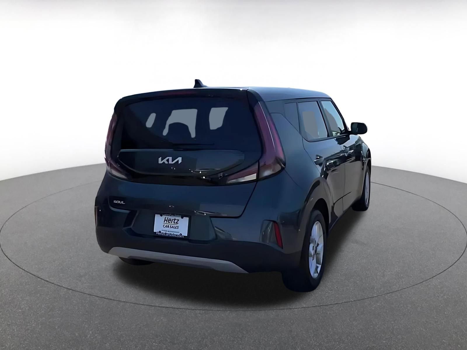 Used 2025 Kia Soul LX w/ LX Technology Package FWD image 15