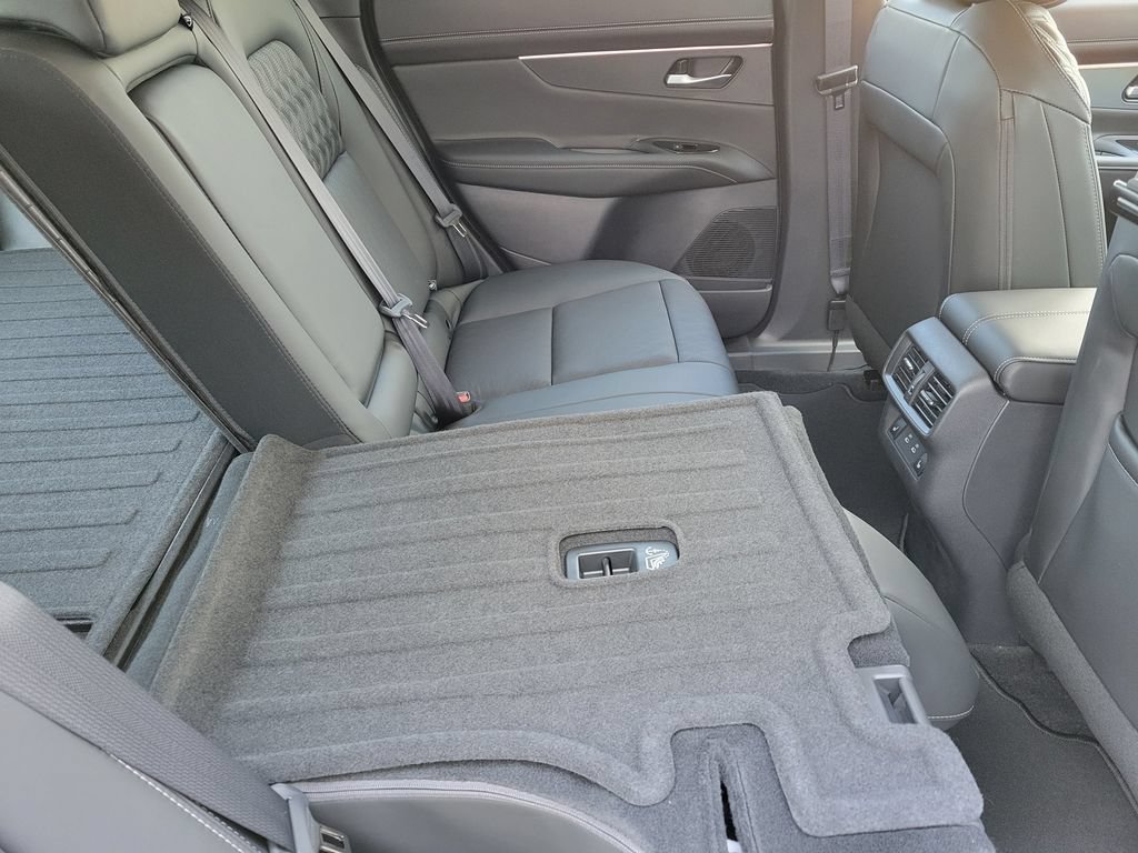 New 2026 Nissan Murano Platinum w/ Cargo Package AWD/4WD image 17