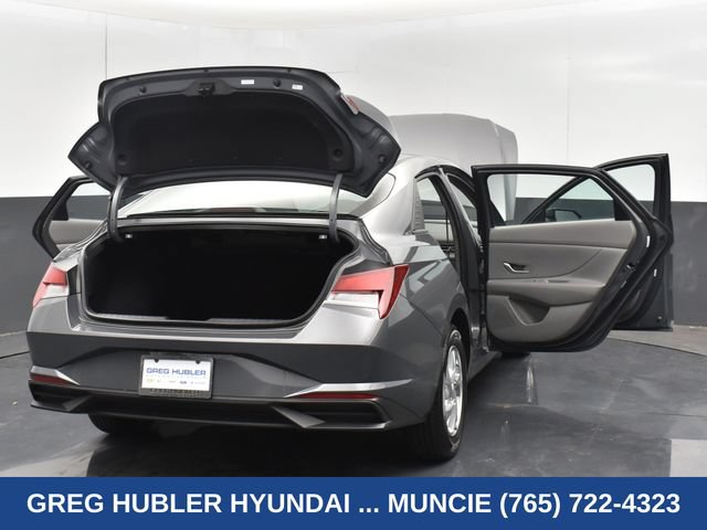Used 2023 Hyundai Elantra SE FWD image 37