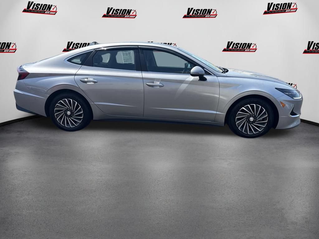 Certified 2023 Hyundai Sonata Limited FWD image 4