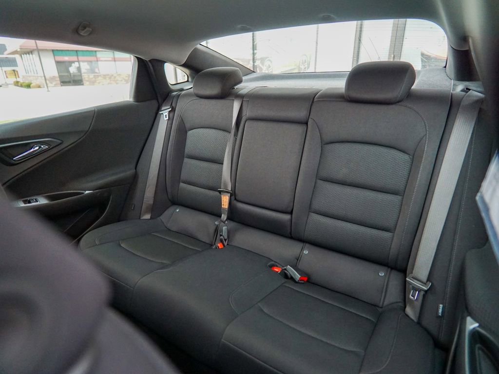 Used 2024 Chevrolet Malibu LT image 28