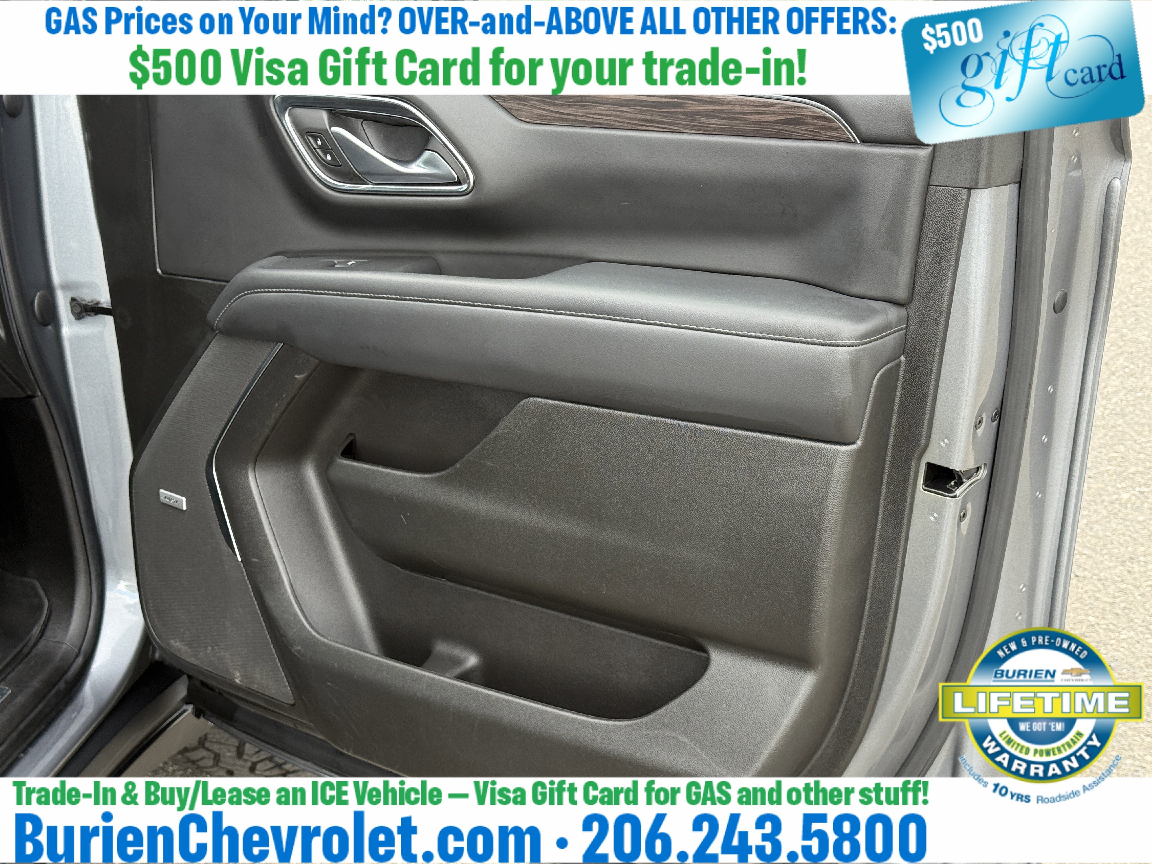 Used 2022 Chevrolet Suburban Z71 w/ Luxury Package AWD/4WD image 21