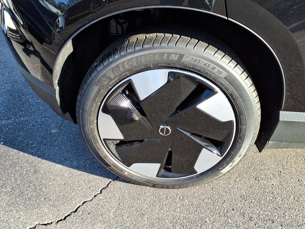 New 2026 Volvo EX30 Plus w/ Protection Package Premier AWD/4WD image 7