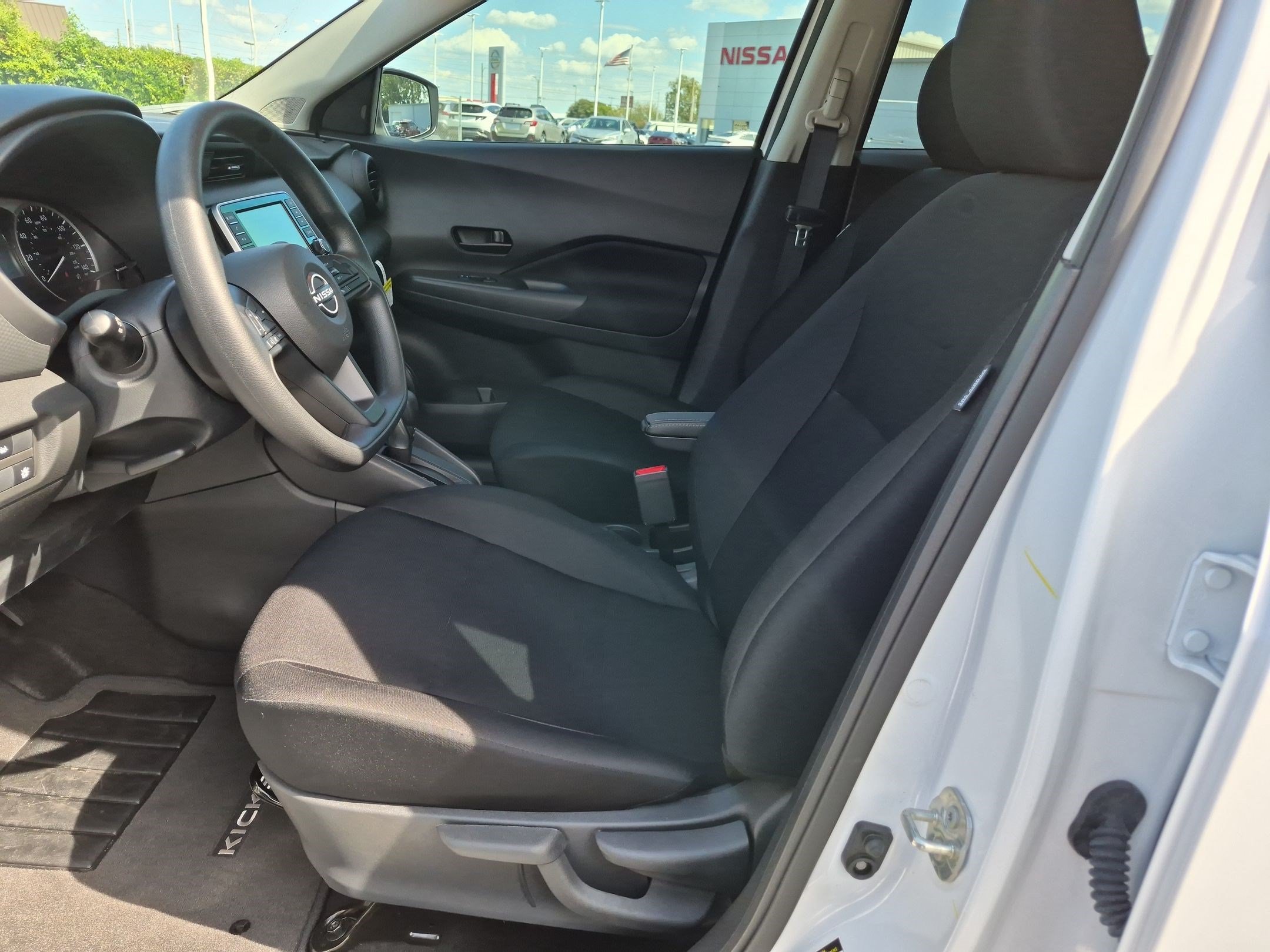 Used 2025 Nissan Kicks Play S FWD image 15