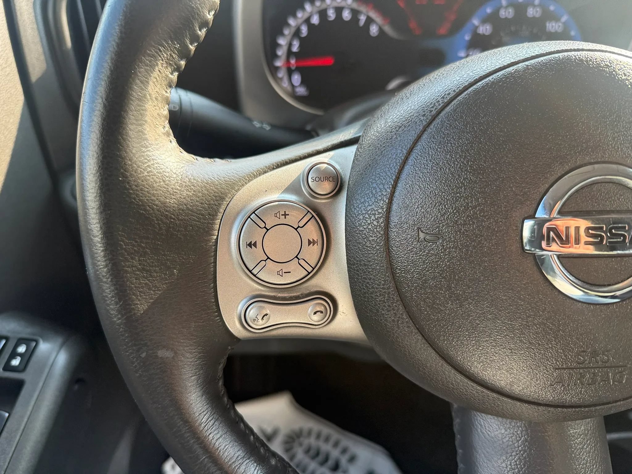 Used 2010 Nissan Cube 1.8 S w/ Interior Designer Pkg FWD image 13