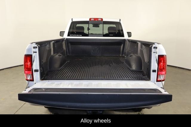 Used 2019 RAM 1500 Classic SLT AWD/4WD image 8
