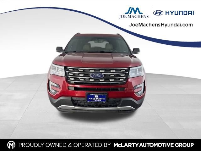 Used 2016 Ford Explorer XLT w/ Equipment Group 202A image 2