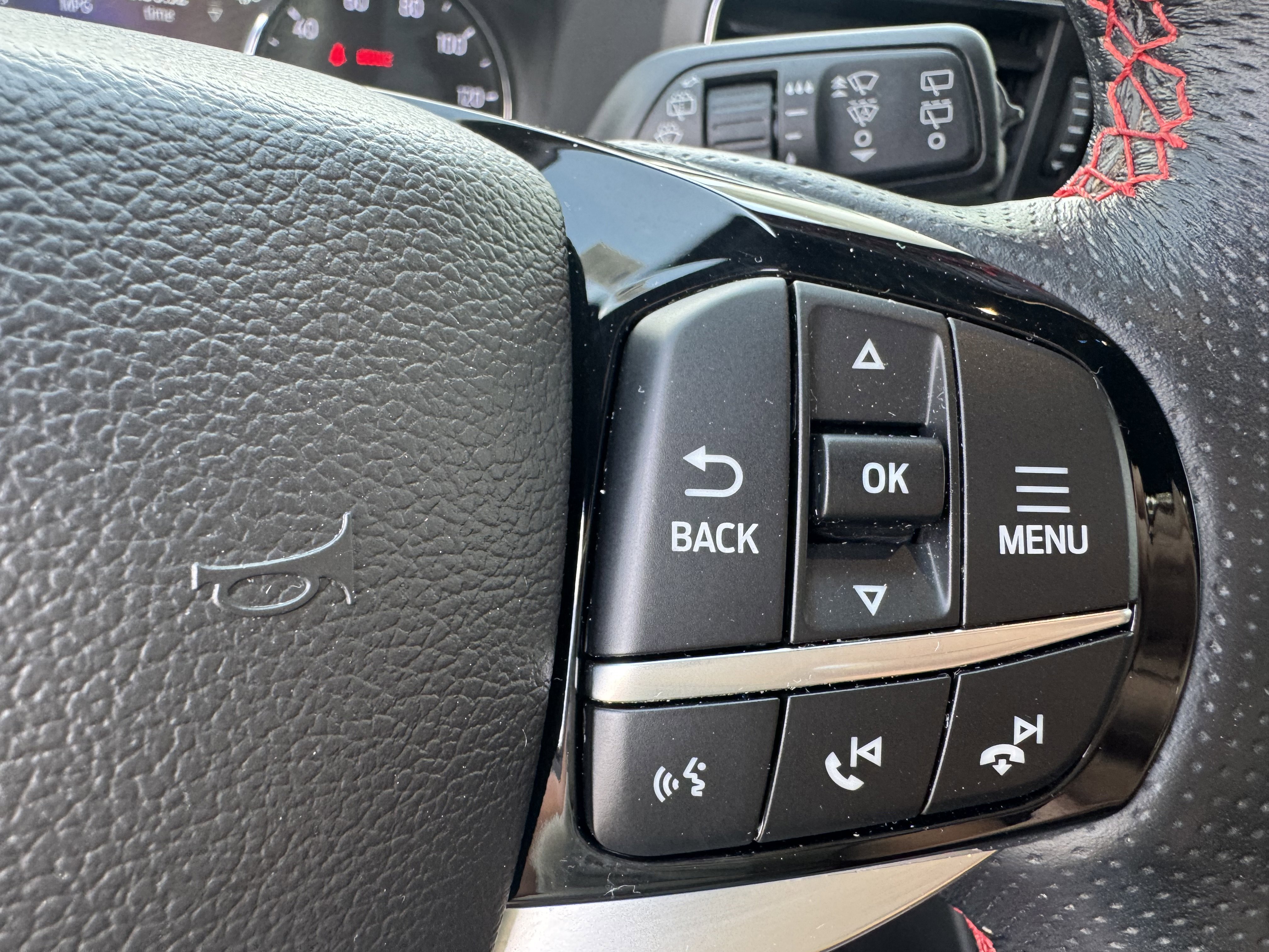 Used 2022 Ford Explorer ST-Line image 14