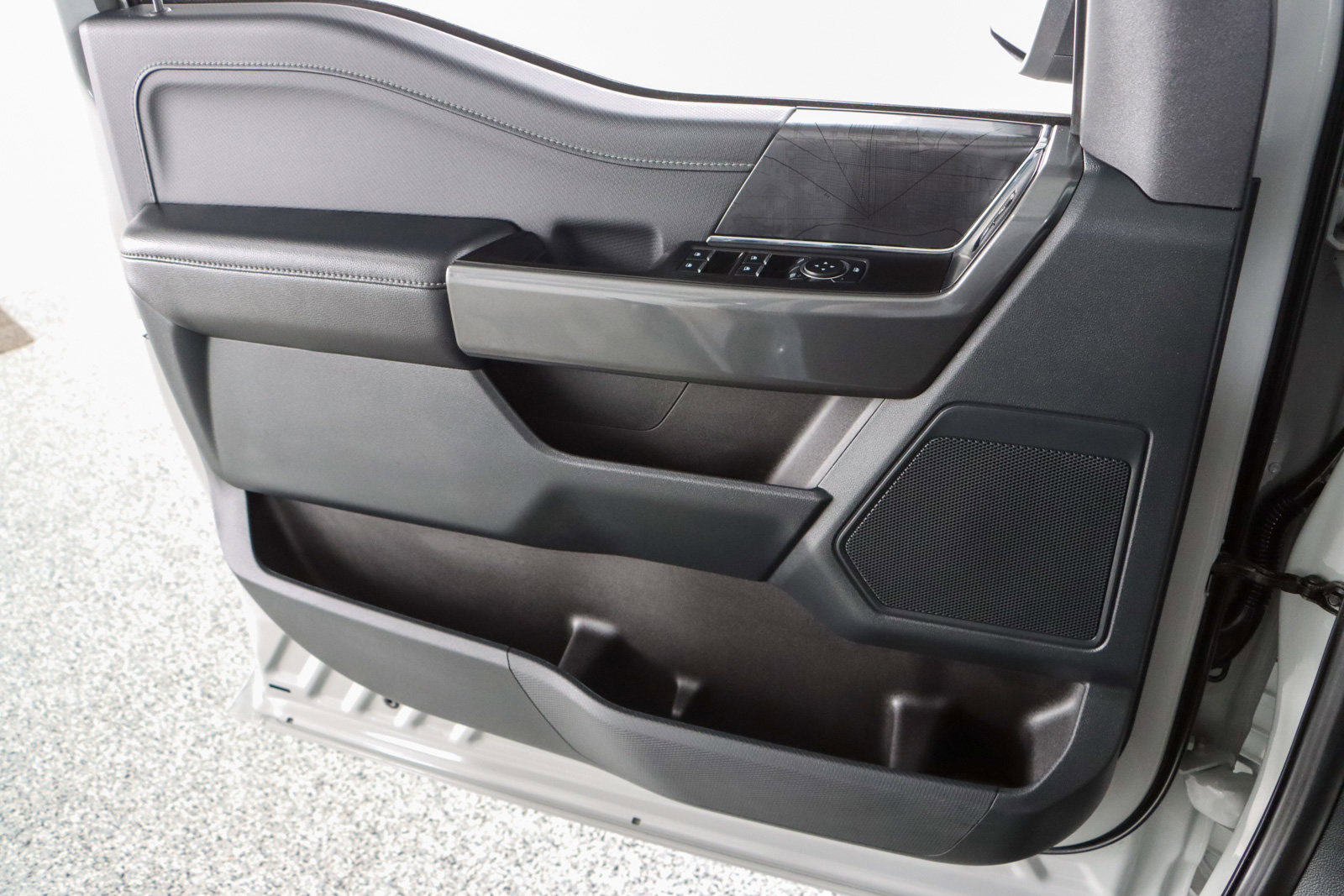 Used 2023 Ford F150 XLT w/ Equipment Group 302A High image 24