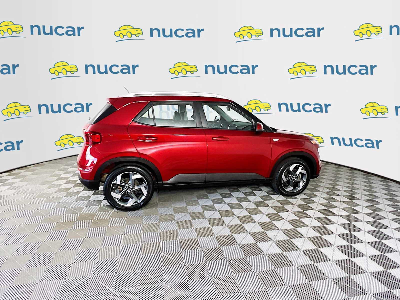 Certified 2023 Hyundai Venue Limited w/ Cargo Package FWD image 8