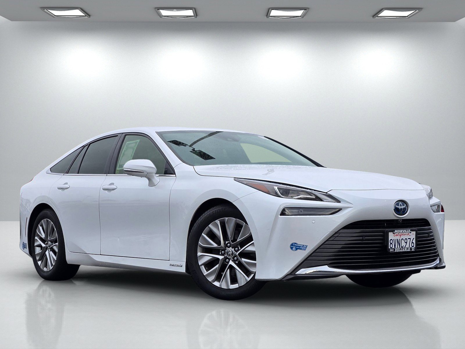 Used 2021 Toyota Mirai XLE w/ Advanced Technology Package image 1