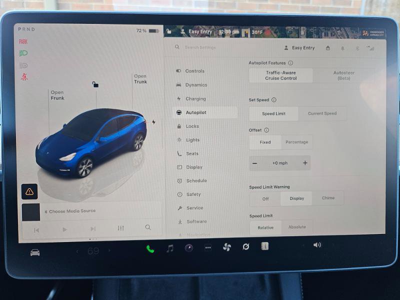 Used 2023 Tesla Model Y Long Range image 42