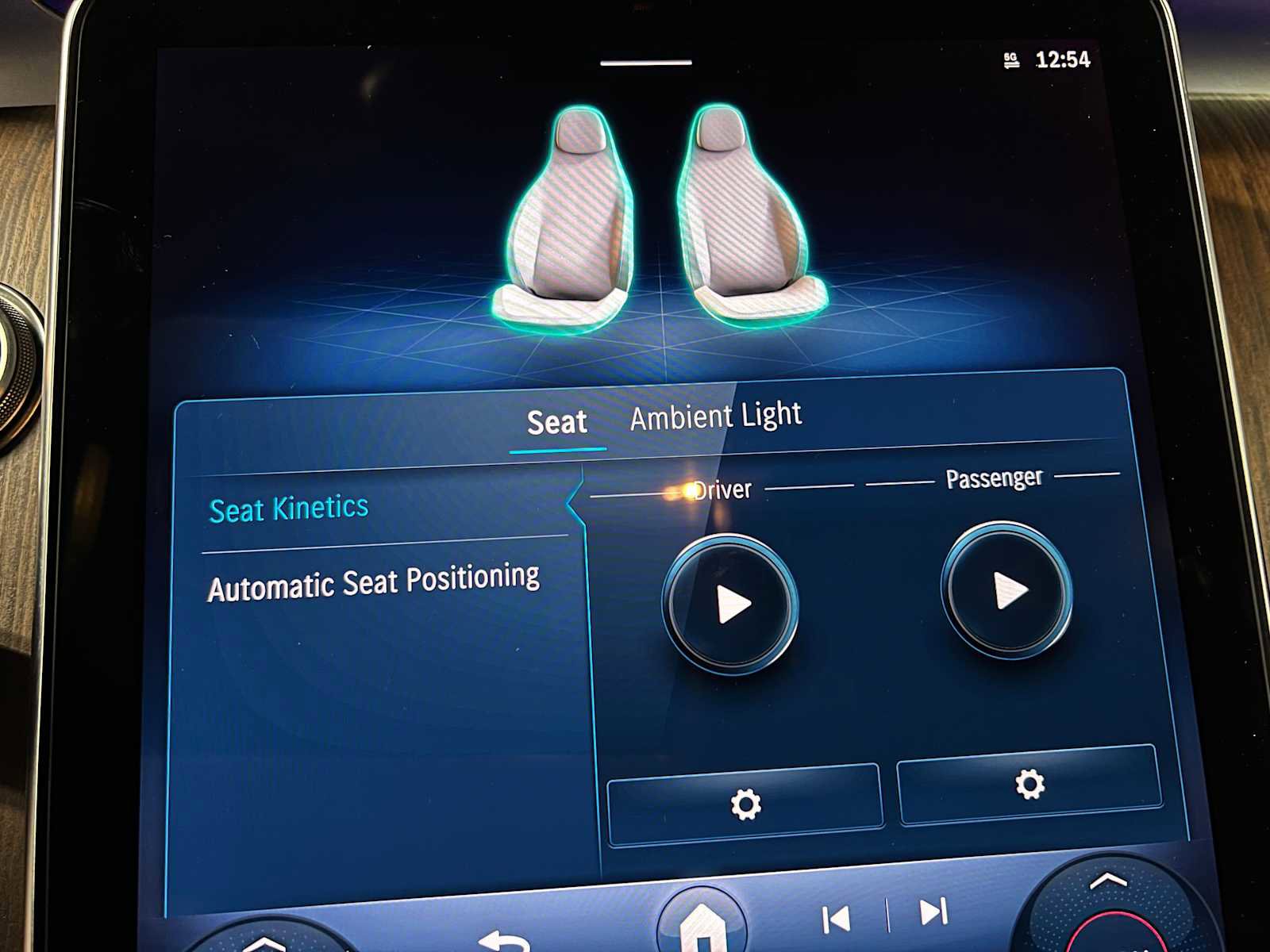 Used 2025 Mercedes-Benz C 300 4MATIC Sedan image 34