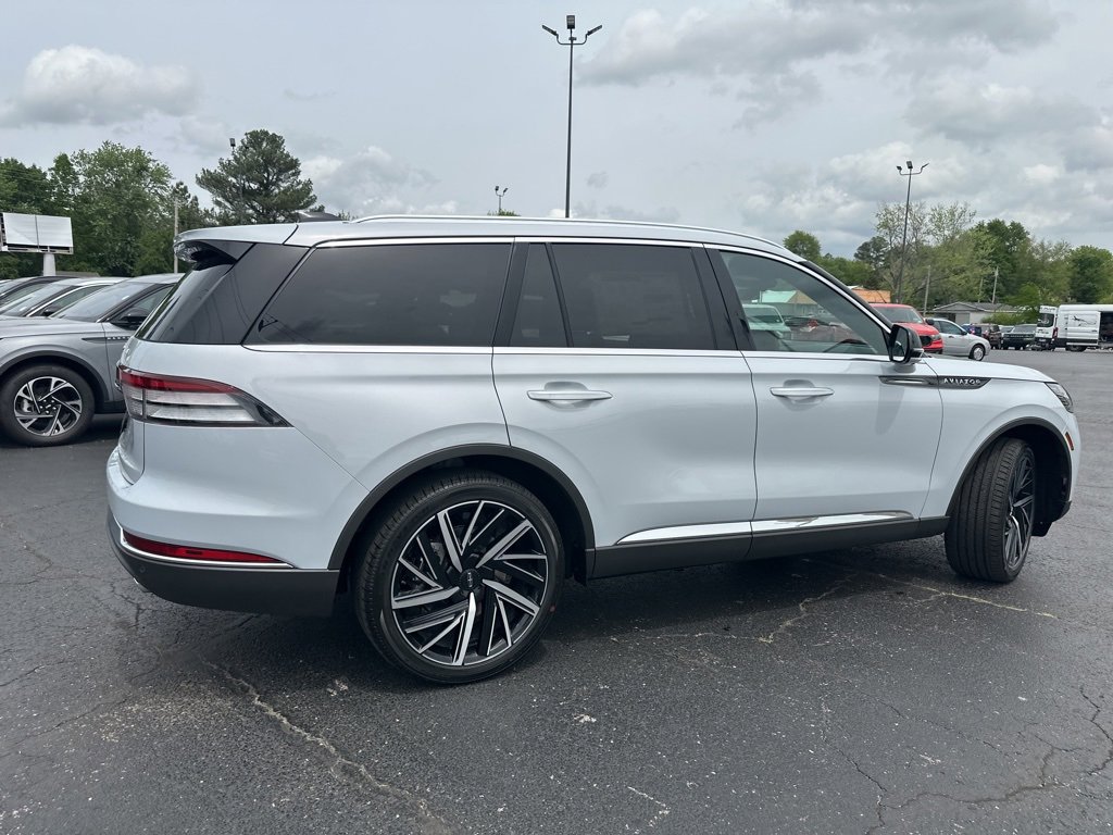New 2025 Lincoln Aviator Reserve w/ Equipment Group 201A image 19