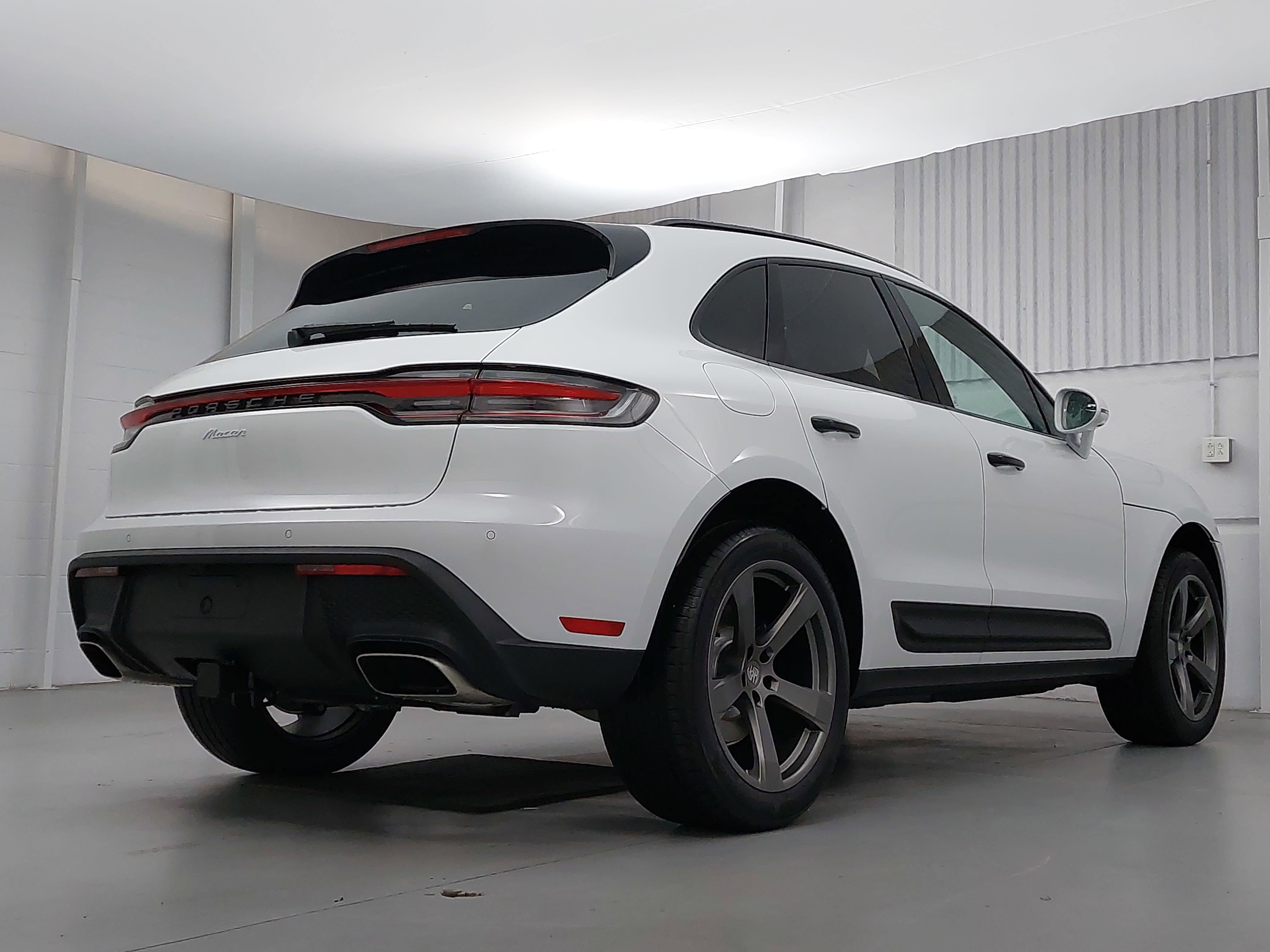 New 2026 Porsche Macan AWD/4WD image 7