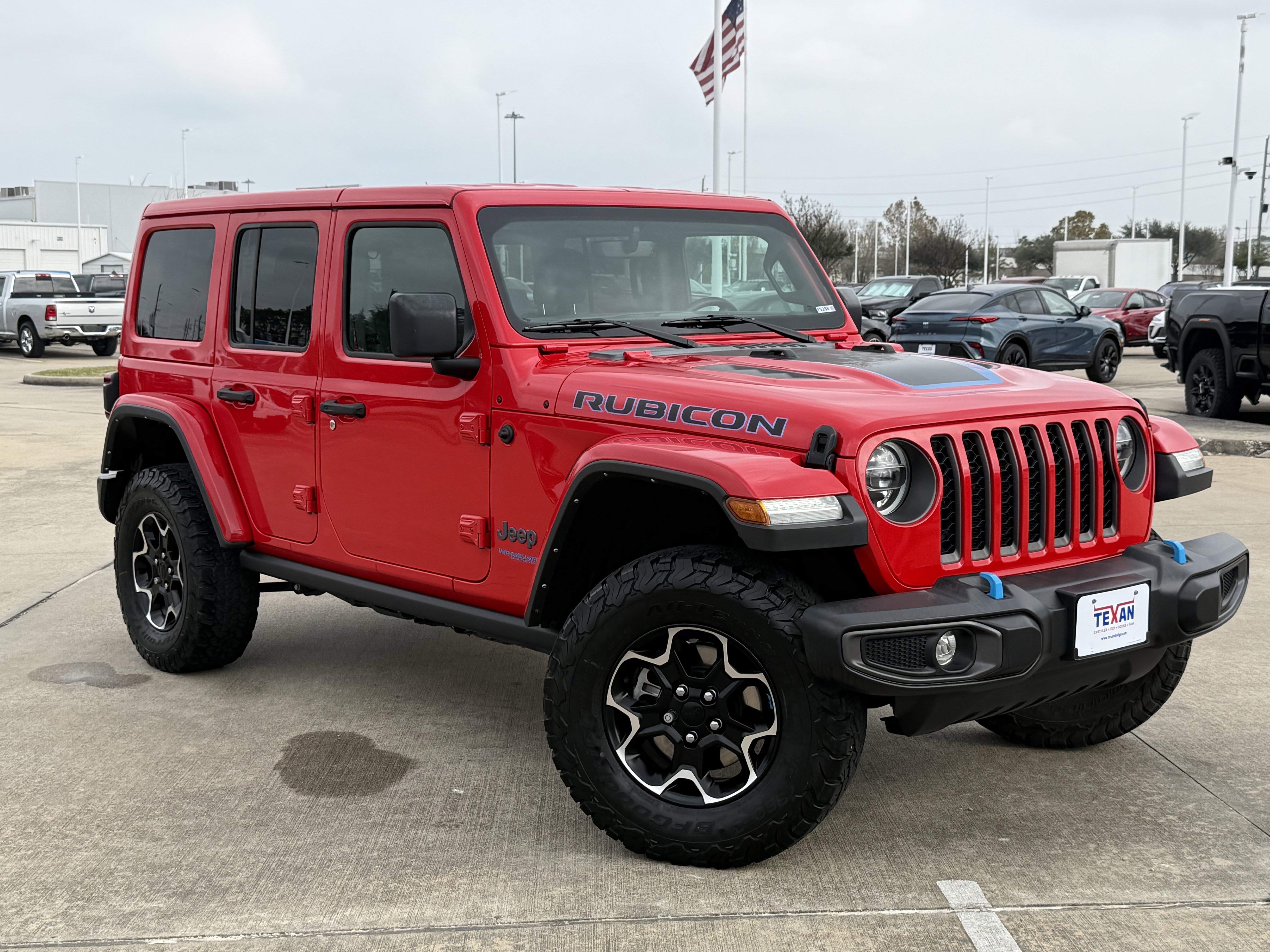 Used 2022 Jeep Wrangler Unlimited Rubicon 4xe w/ Cold Weather Group image 2