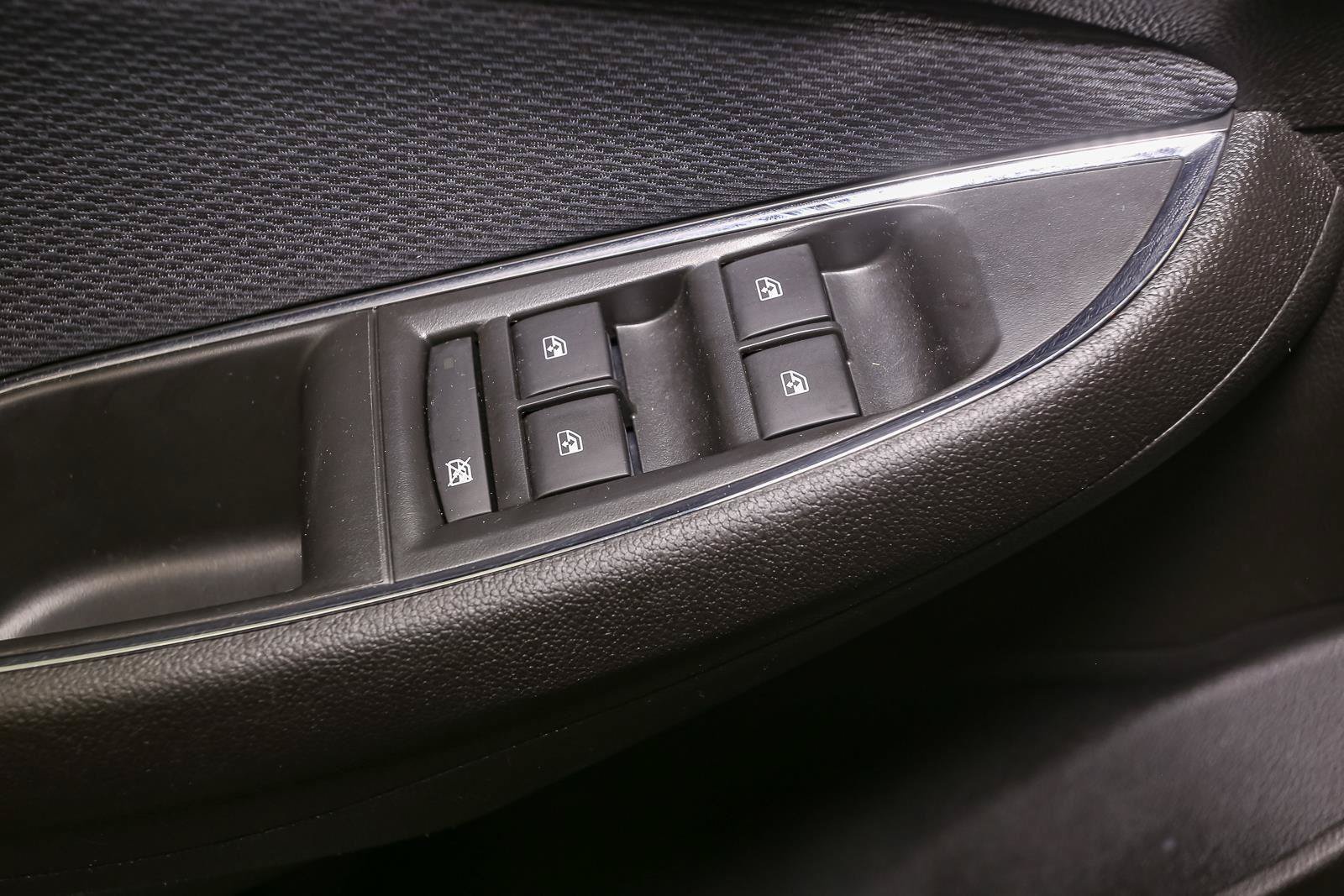 Used 2019 Chevrolet Cruze LT FWD image 35