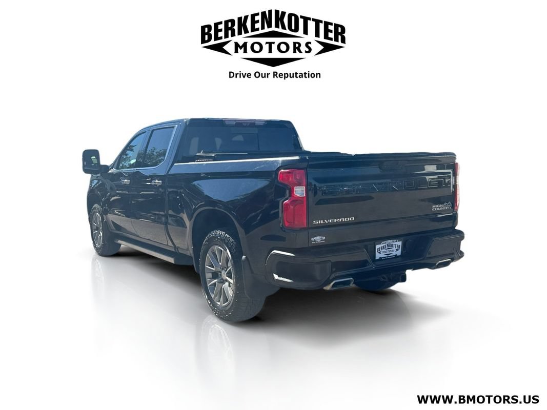 Used 2020 Chevrolet Silverado 1500 High Country w/ Technology Package AWD/4WD image 4