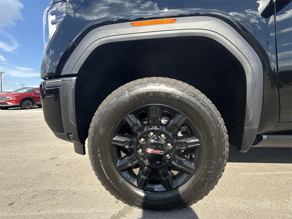 Used 2025 GMC Sierra 2500 AT4 w/ AT4 Premium Plus Package image 10