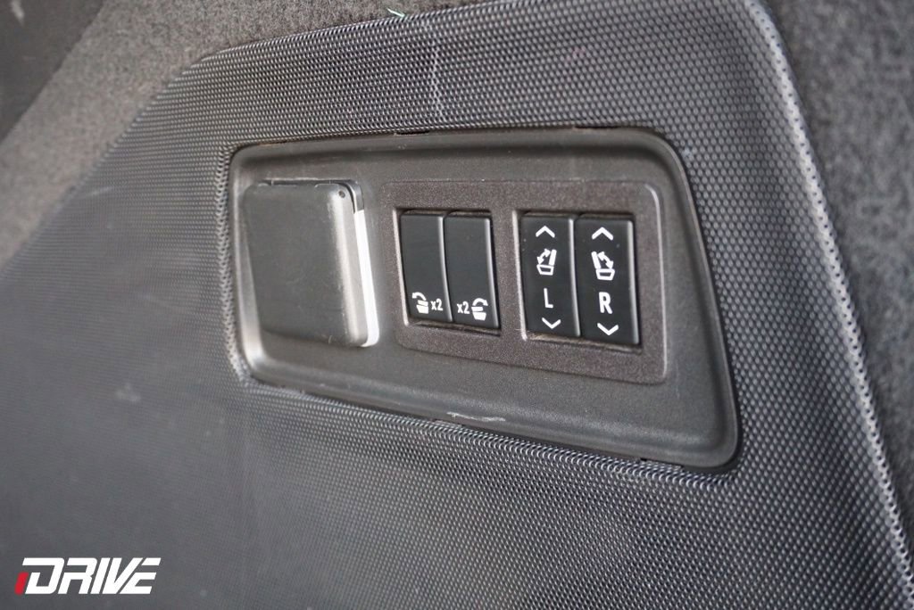 Used 2023 Cadillac Escalade ESV Sport Platinum w/ LPO, Floor Liner Package image 37