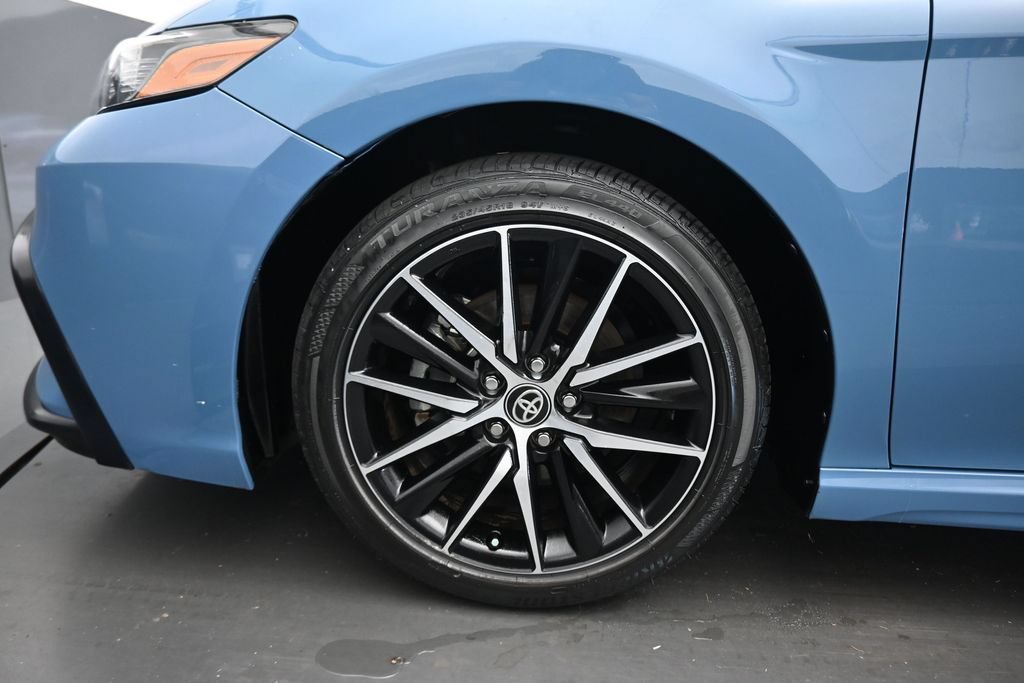 Used 2024 Toyota Camry SE w/ Convenience Package FWD image 48
