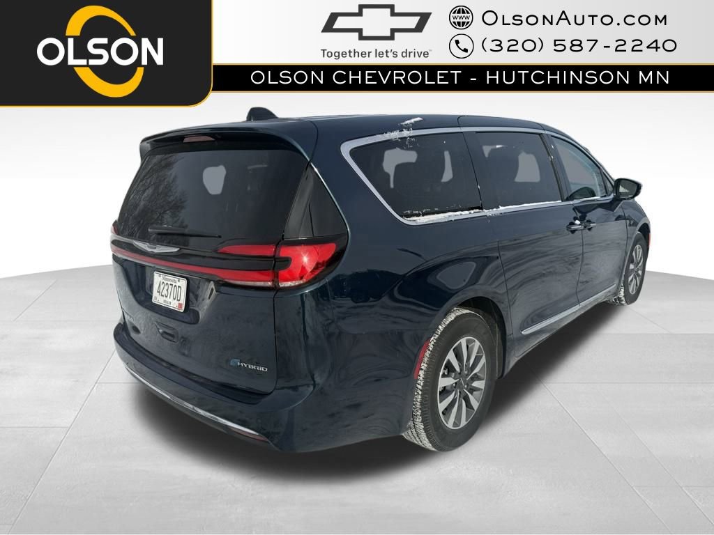Used 2023 Chrysler Pacifica Limited image 5