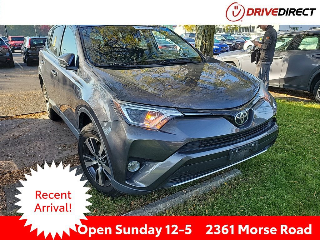Used 2018 Toyota RAV4 XLE w/ Plus Extra Value Package AWD/4WD image 1
