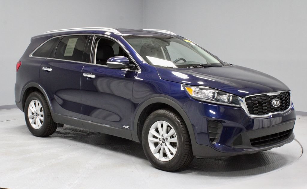 Used 2019 Kia Sorento AWD w/ LX Convenience Package image 1