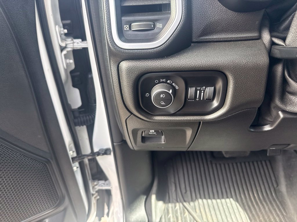 Used 2019 RAM 1500 Big Horn RWD image 20