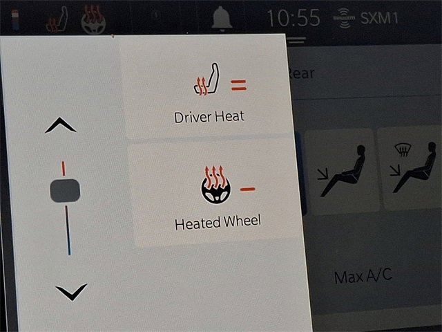 Used 2023 Chrysler Voyager LX image 26