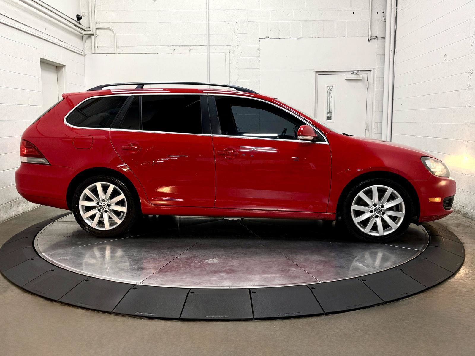 Used 2012 Volkswagen Jetta TDI FWD image 10