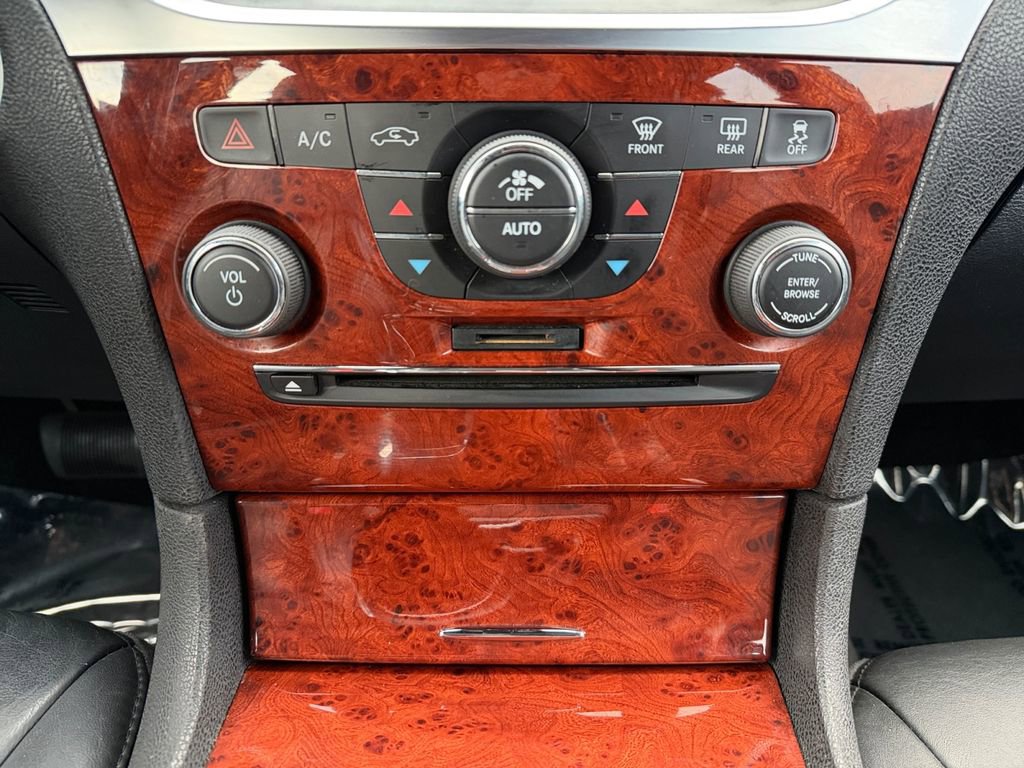 Used 2014 Chrysler 300 AWD w/ Driver Convenience Group image 25