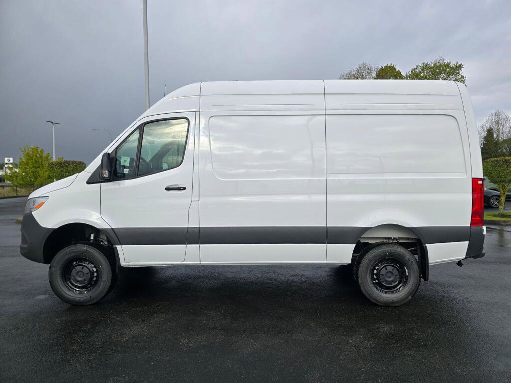 New 2026 Mercedes-Benz Sprinter 144 Cargo image 3