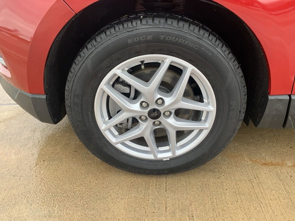 Used 2023 Ford Edge SEL image 25