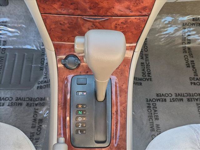Used 2005 Toyota Corolla LE FWD image 12