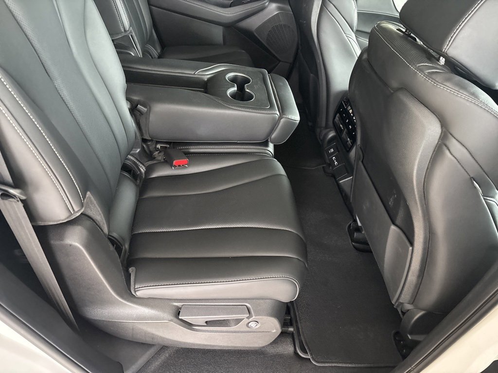 Used 2024 Acura MDX SH-AWD w/ Technology Package image 30