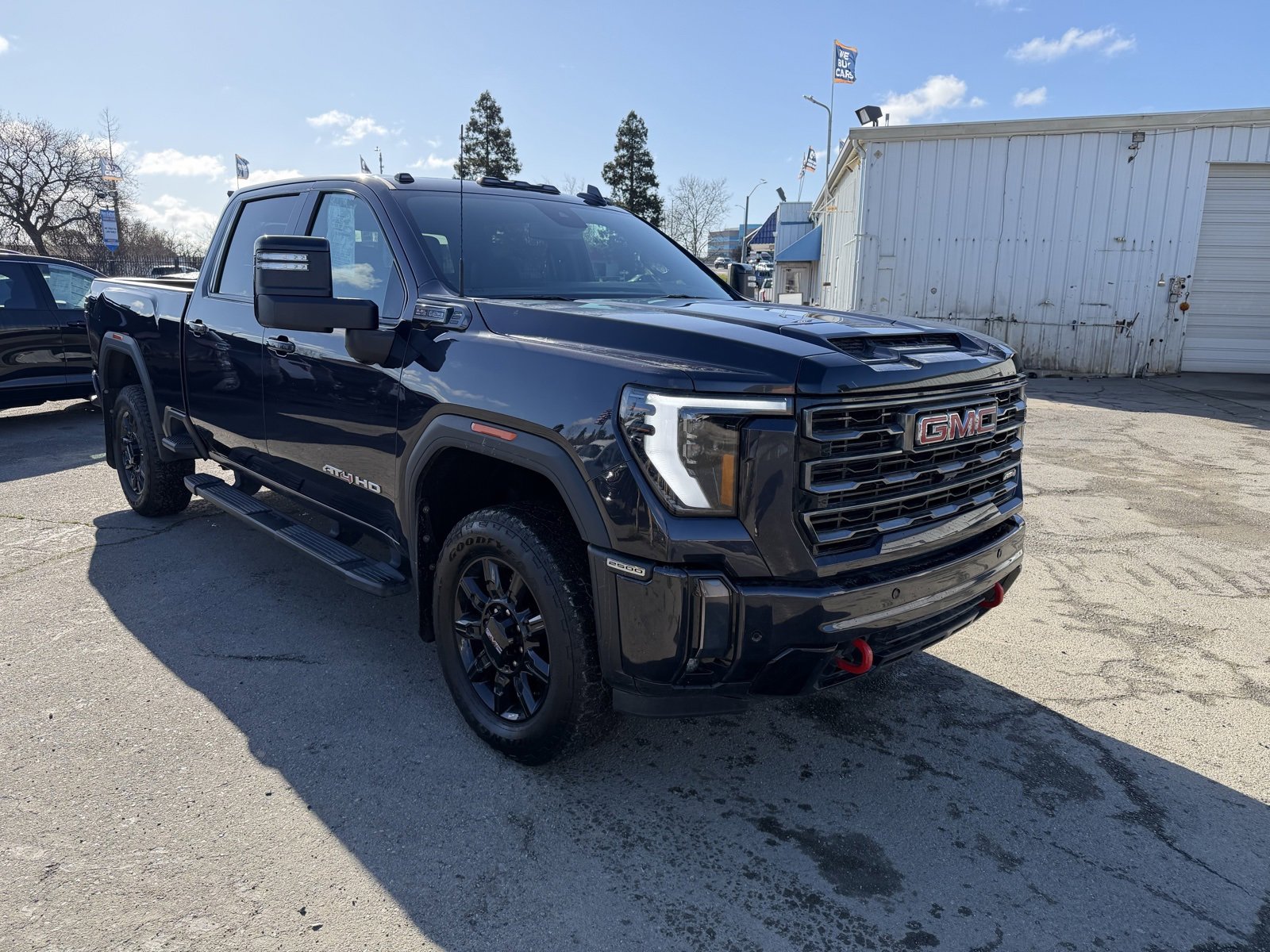 Used 2024 GMC Sierra 2500 AT4 w/ AT4 Preferred Package image 7