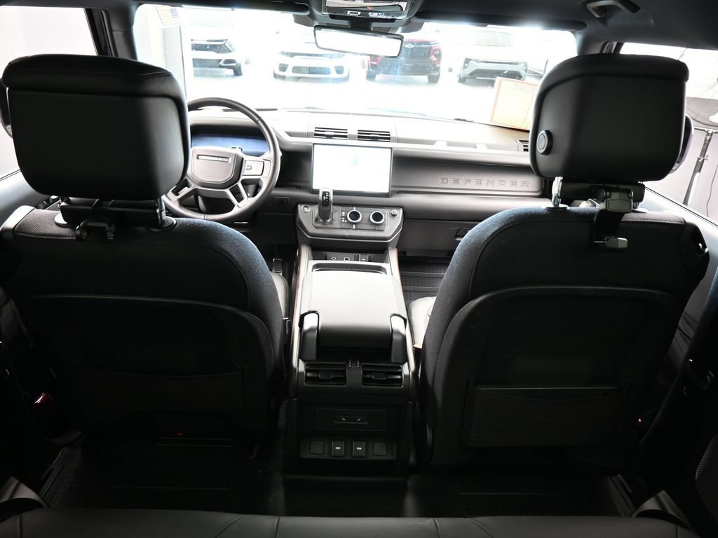 Used 2023 Land Rover Defender 90 X AWD/4WD image 38