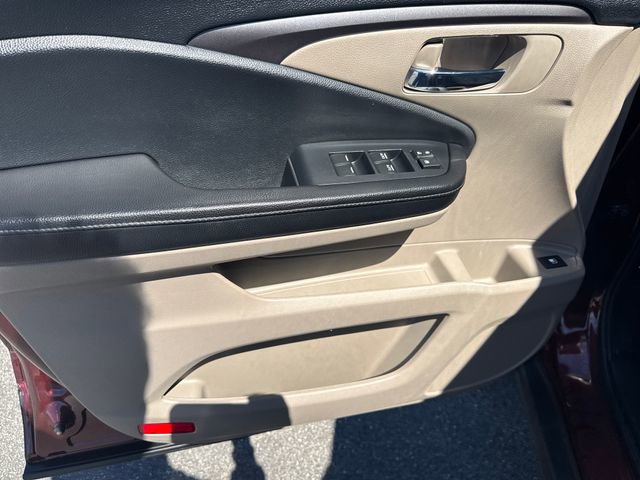 Used 2019 Honda Ridgeline RTL image 9