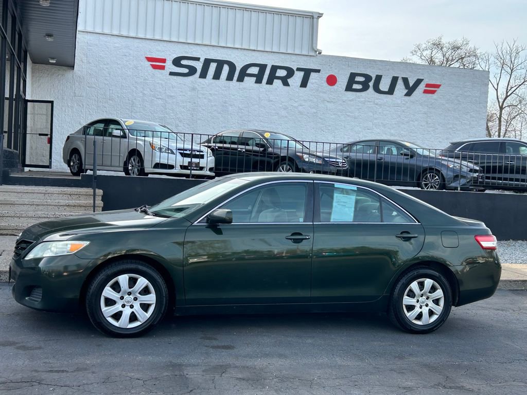 Used 2010 Toyota Camry image 9