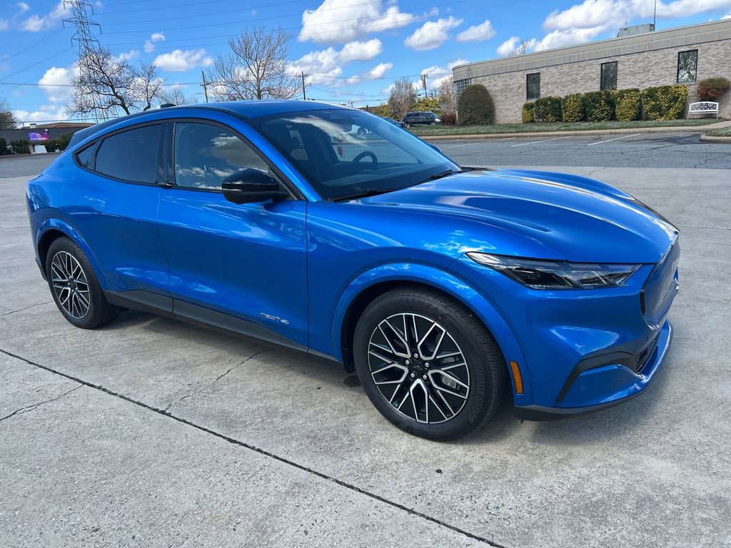 Used 2025 Ford Mustang Mach-E Premium image 9